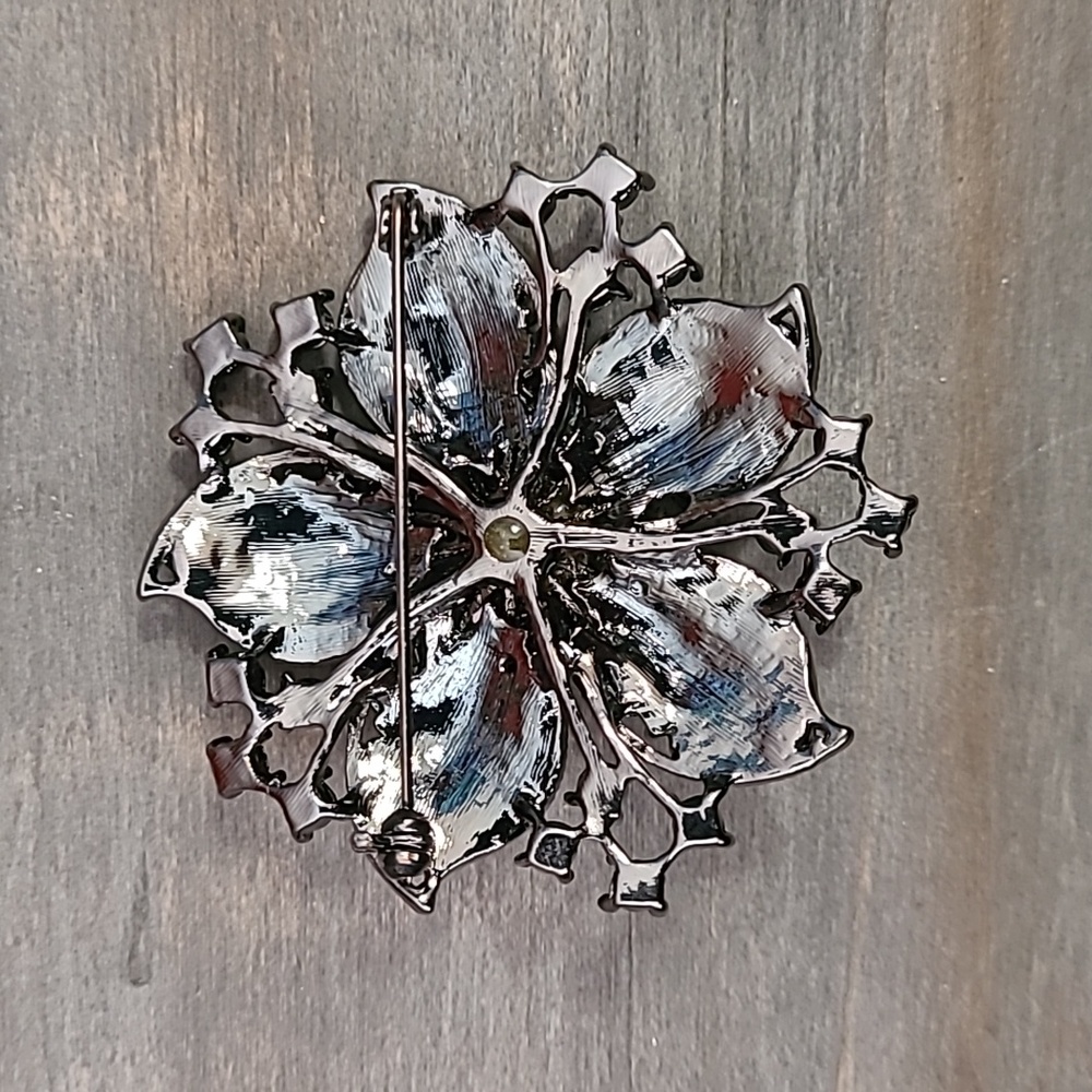 Black Rhinestone Brooch - Picture 3 of 5